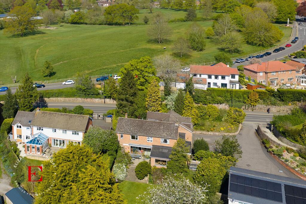 Main image of property: The Old Well House, Borrowell Lane, Kenilworth, CV8 1ER