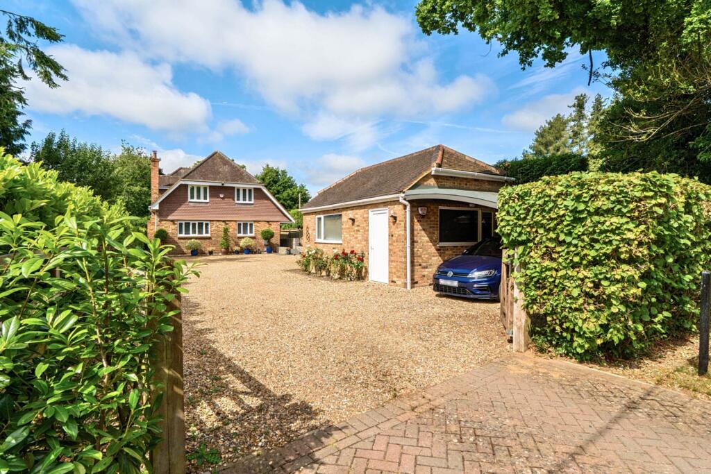 Main image of property: Chesham Road, Bellingdon