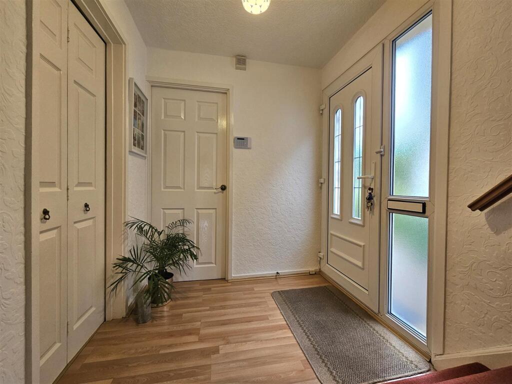 House in Solihull, Elmdon Heath - View 3