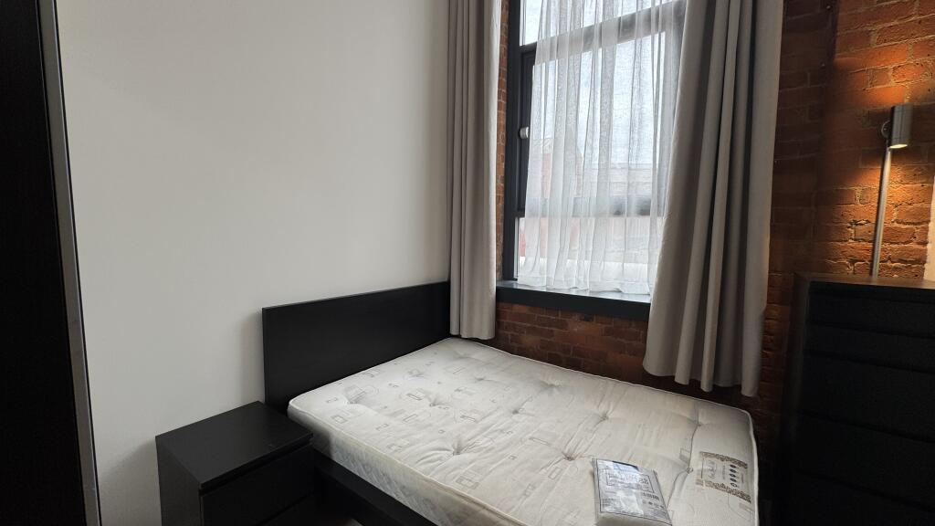 Apartment in Manchester, Greater Manchester - View 5