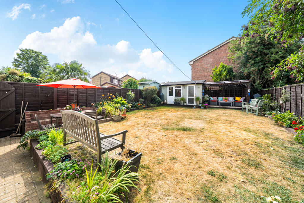 House in Dartford - View 5