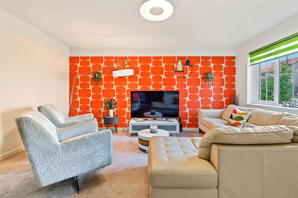 House in Perth - View 3