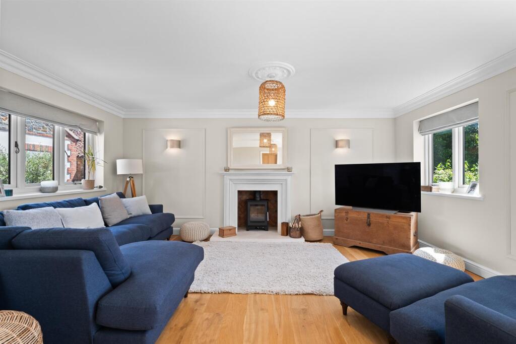 House in Rushcliffe, Top Green, Sibthorpe - View 3