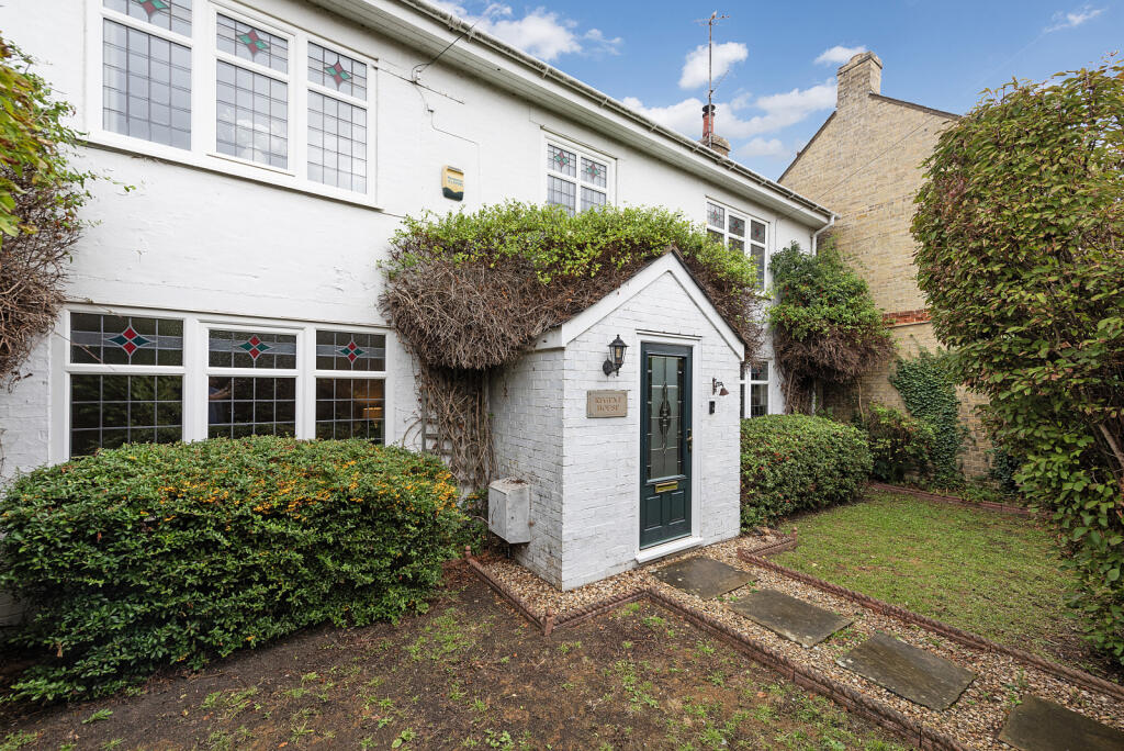 Main image of property: High Street, Warboys, Huntingdon, Cambridgeshire, PE28