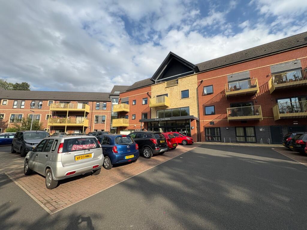 Main image of property: Bath Road, Banbury, OX16