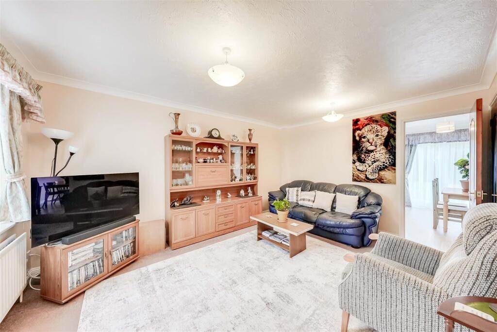 House in Dartford, Kent - View 4