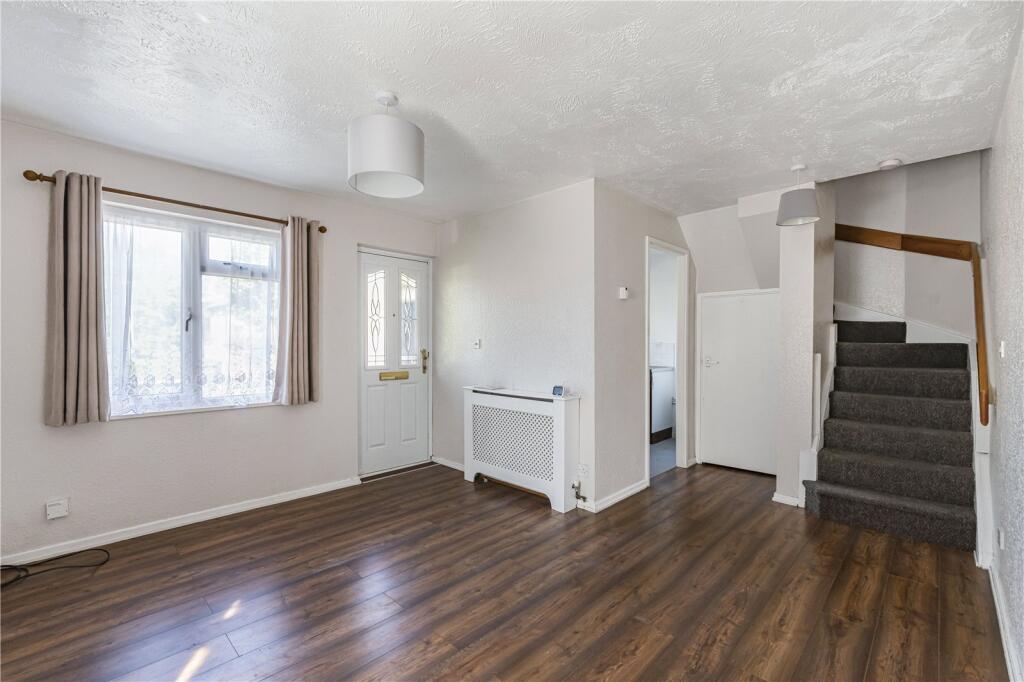 Sprucedale Close, Swanley, Kent, BR8 - View 2