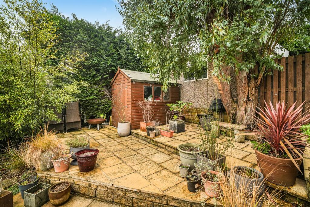 Additional image 19 of Hawthorn Crescent, Baildon, Shipley