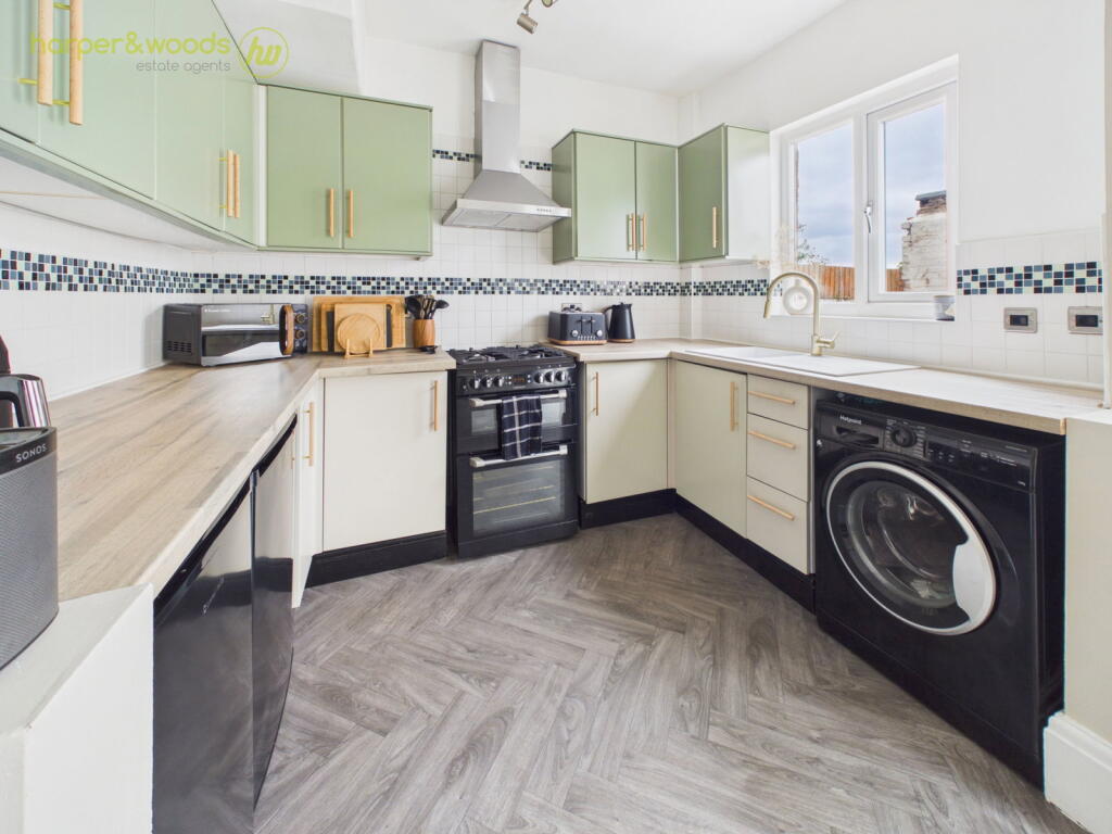 House in Wirral, Liverpool City Region - View 3