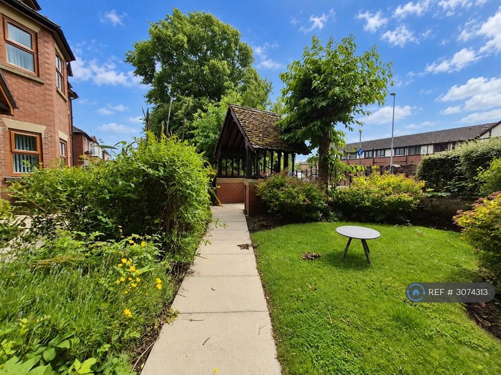 Property photo 11