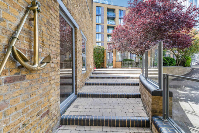 Michael Charles-Flat 8  Gowers Walk-19 (1)