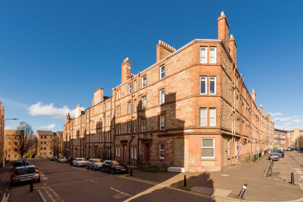 Main image of property: 4, 3f2, Ritchie Place, Edinburgh, EH11 1DU