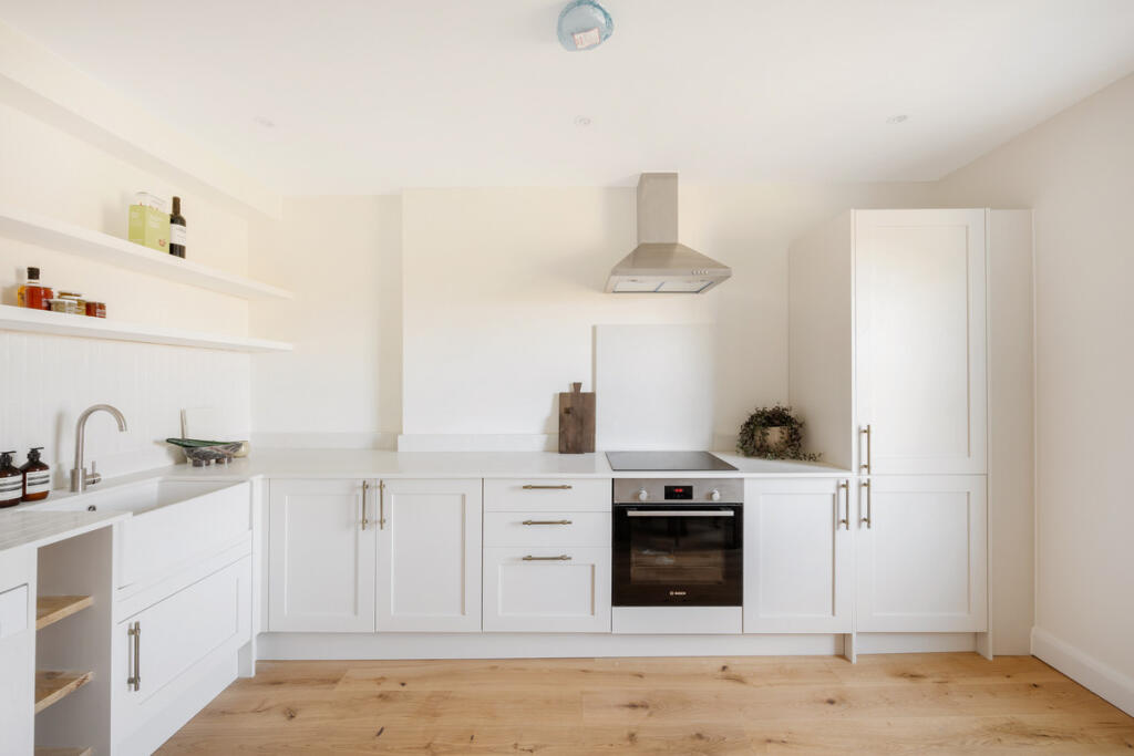 Sutherland Avenue, London, W9 photo 3
