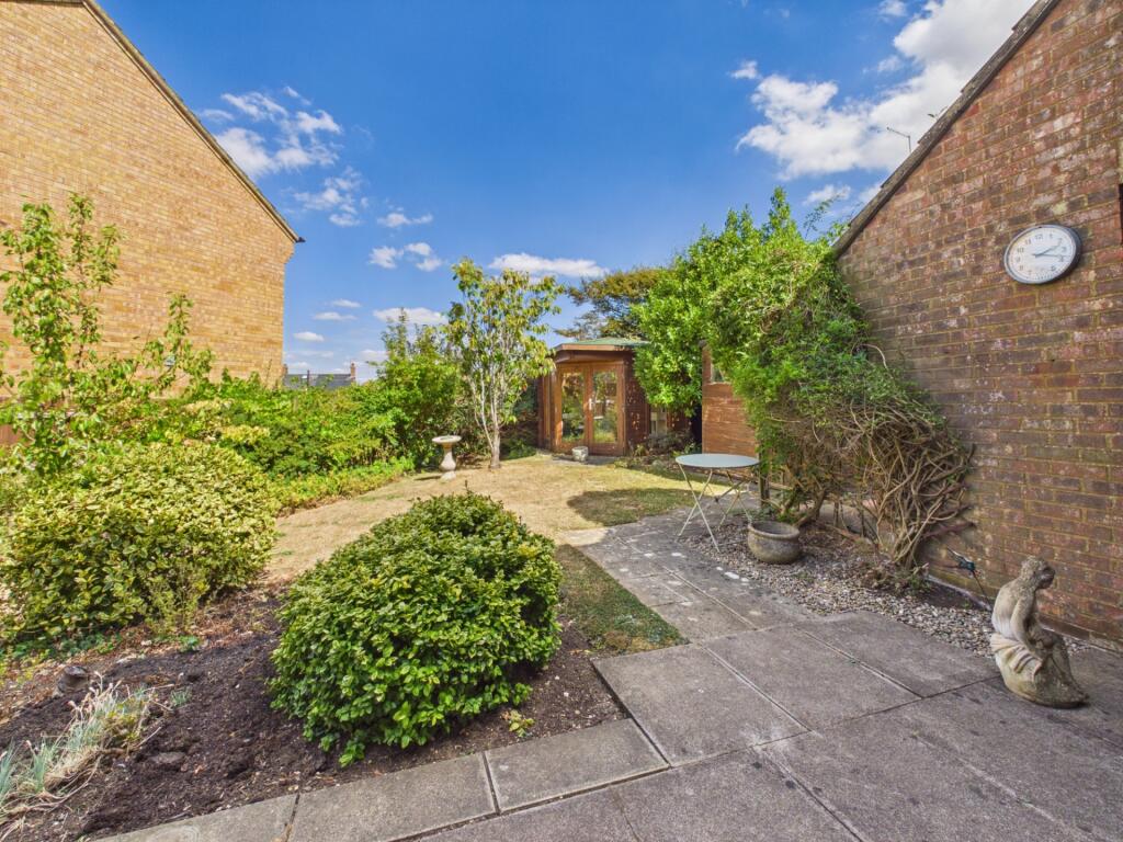 House in Northampton - View 2