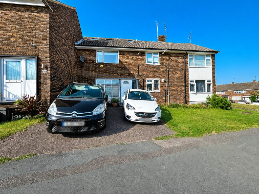 Main image of property: The Knares, Lee Chapel South, Basildon, Essex, SS16
