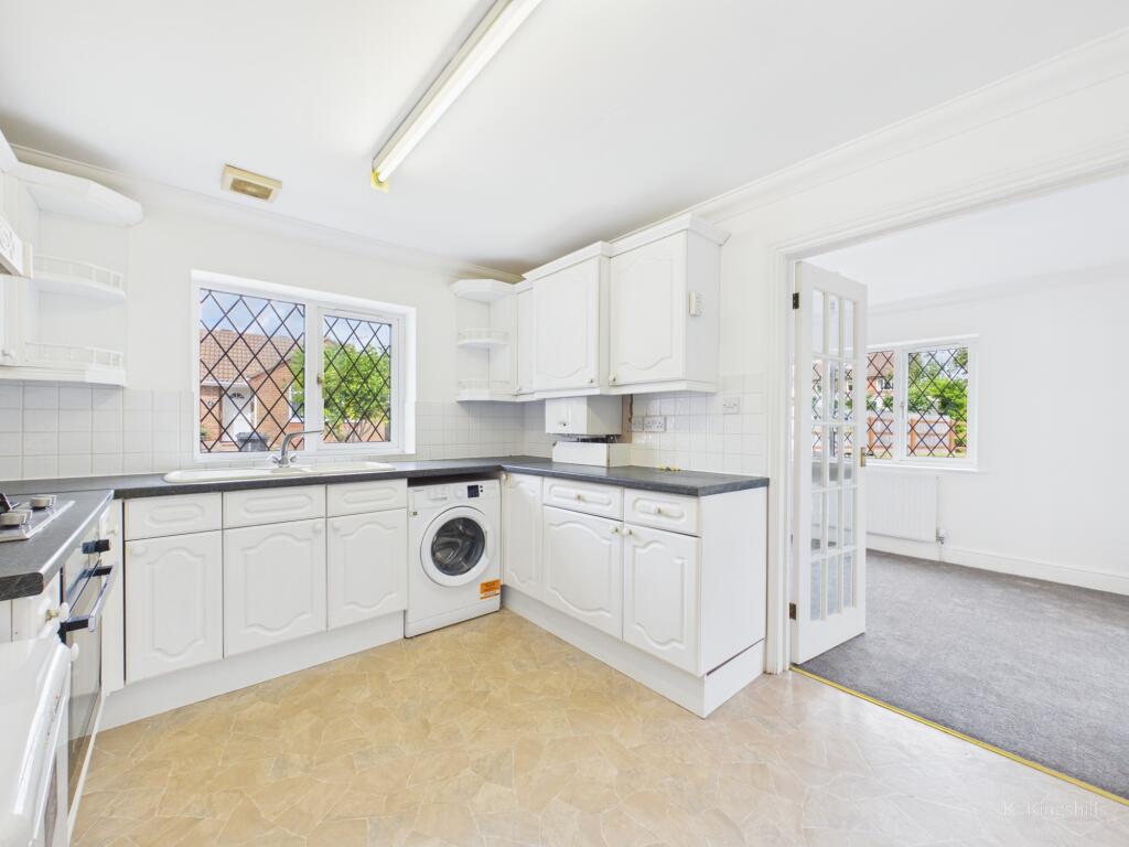 House in Hemel Hempstead, Hughenden - View 4