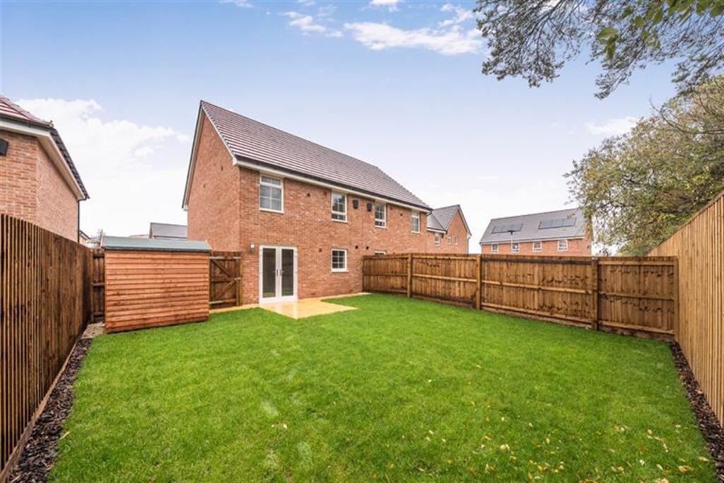 Main image of property: 3 bedroom Semi Detached House in Southwold Drive, Hampton Beach