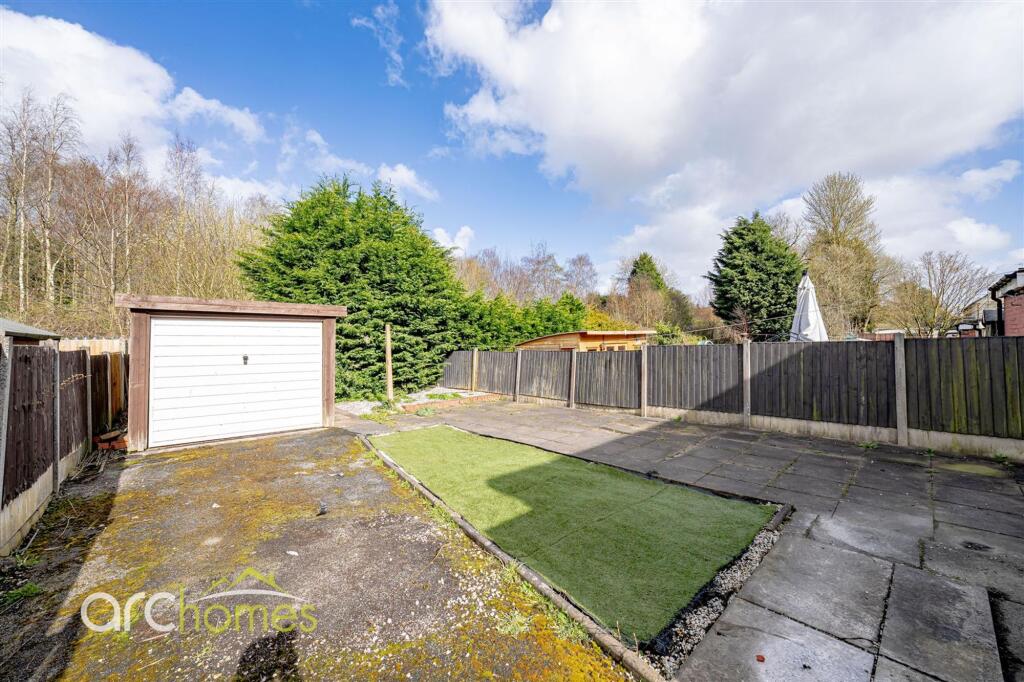 House in Wigan, Hag Fold - View 5