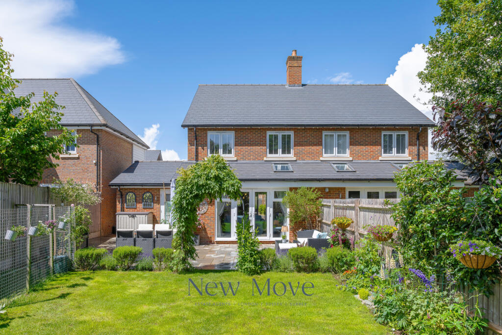 House in Maidstone, Yalding - View 2