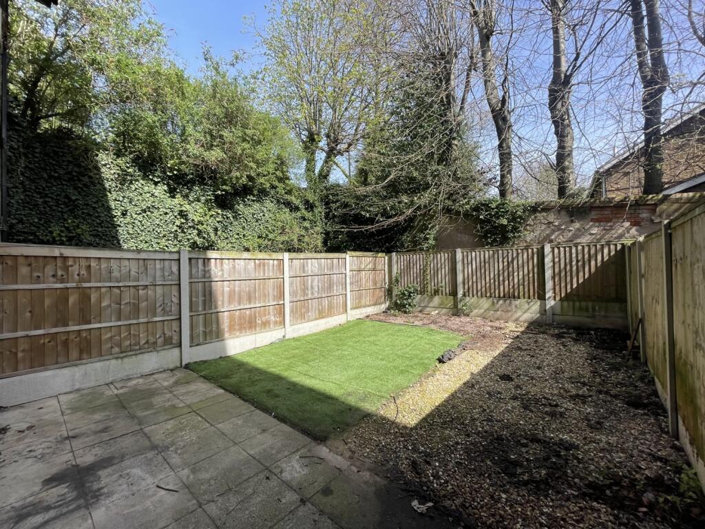 House in Nottingham, Nottinghamshire - View 4
