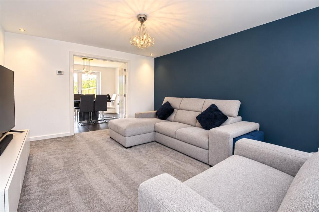 House in Wirral, Liverpool City Region - View 4