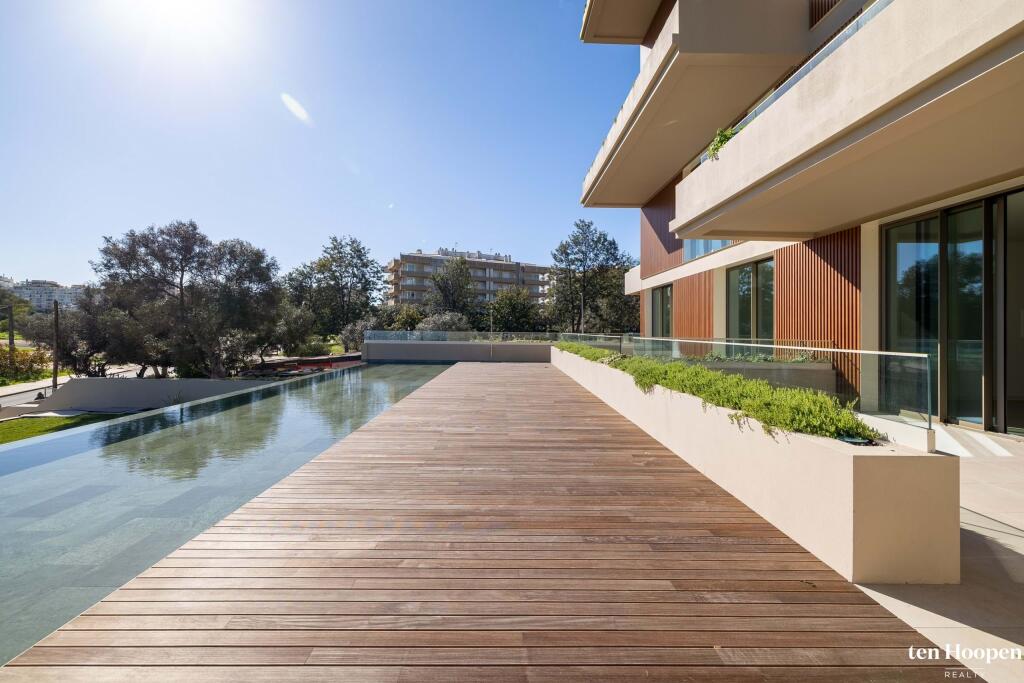 Main image of property: Algarve, Praia da Rocha