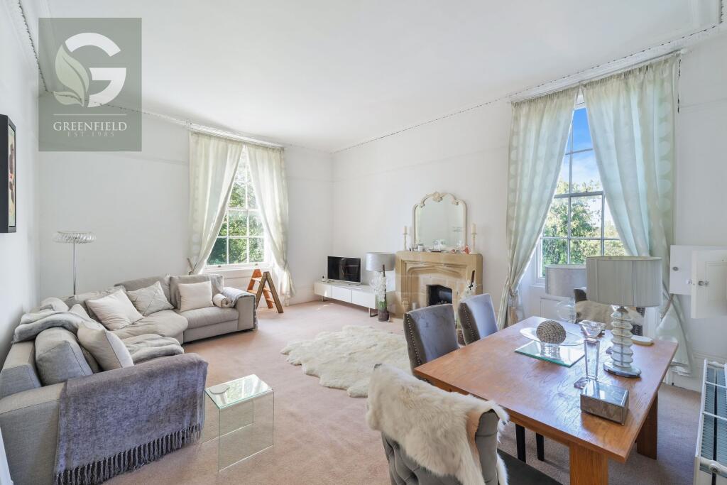Apartment in Kingston upon Thames - View 2