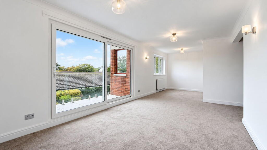 Apartment in Preston - More