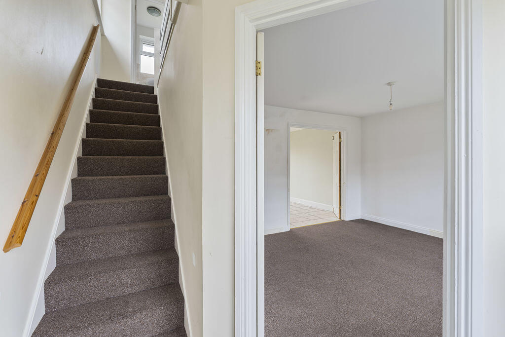 Whimbrel Way, Banbury - View 6