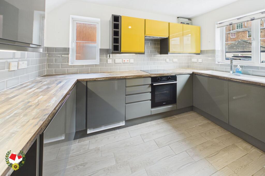 House in Gloucester, Gloucestershire - View 4