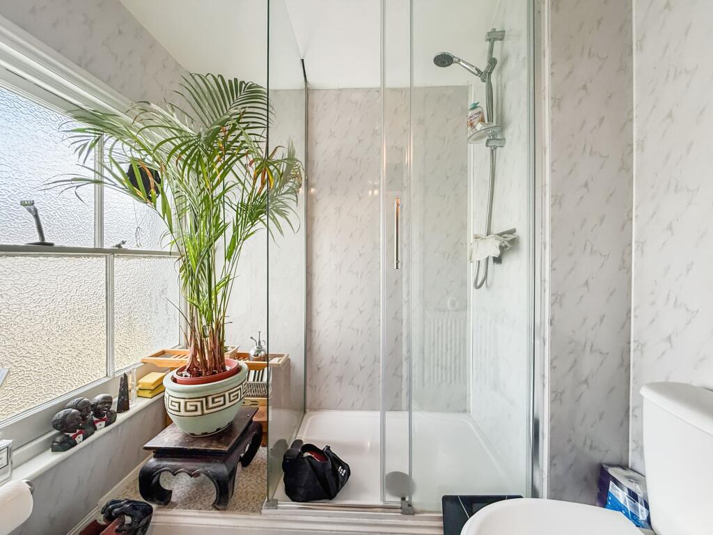 Apartment in Hove, Brighton and Hove - View 5