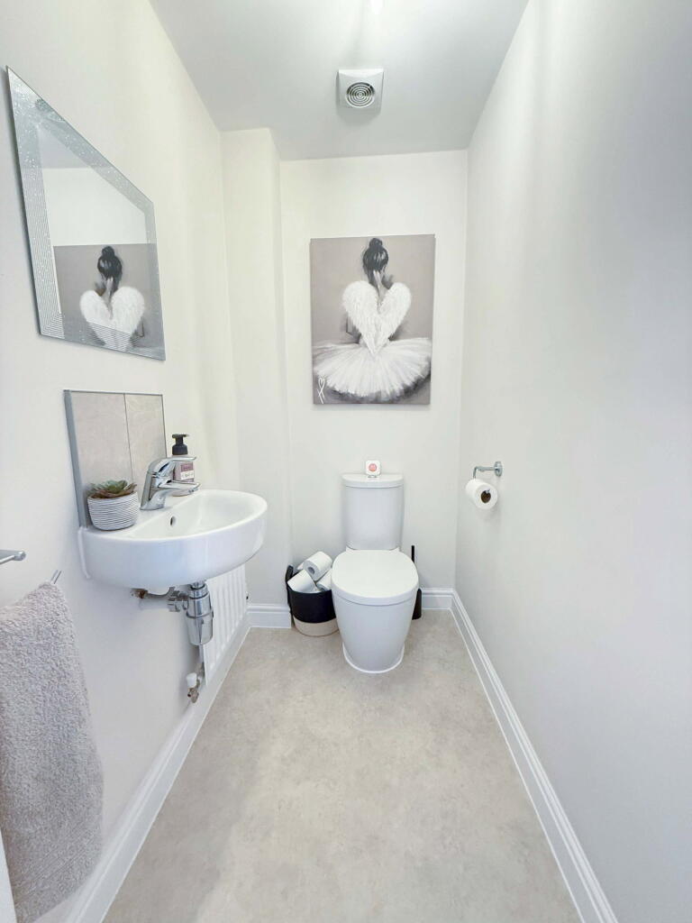 House in West Lancashire, North Meols - More