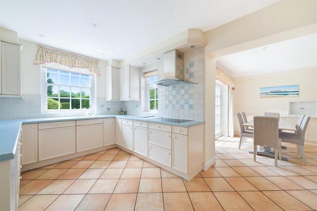 Coulsdon Lane, Chipstead photo 4