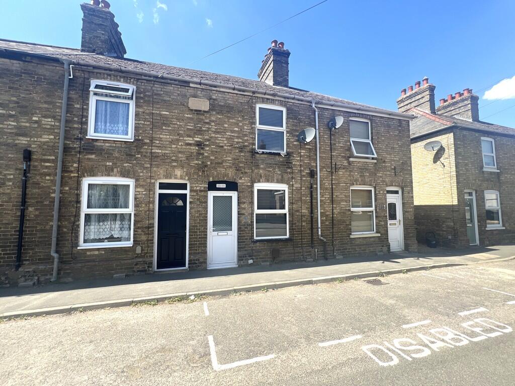3-bed terraced on West Street, Chatteris, Cambs., PE16 6HA, £175,000