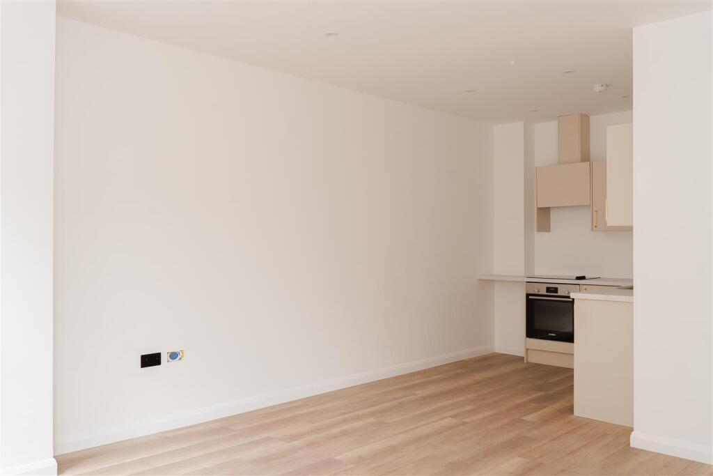 Flat 21 - 3.jpg