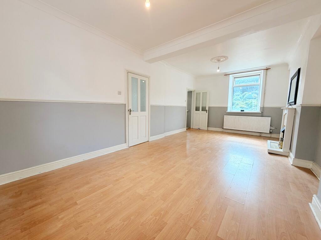 House in Cardiff - View 4