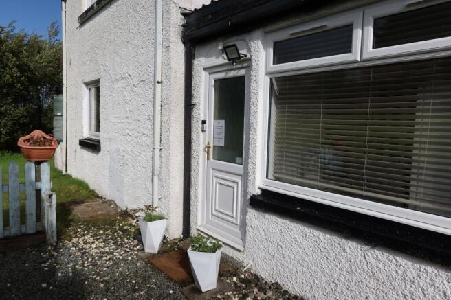 EXTERNAL ENTRANCE PORCH TO HOUSE &amp; COTTAGE: