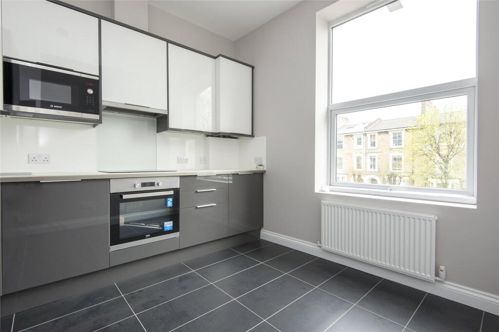 Apartment in London - View 5