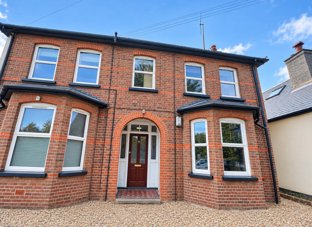 Main image of property: Horseshoe Lane, Watford, Hertfordshire, WD25