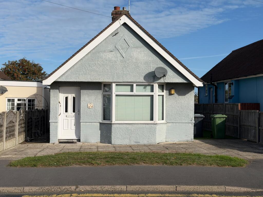 Main image of property: 4 Second Avenue, Caister-On-Sea, Great Yarmouth, Norfolk NR30 5NN