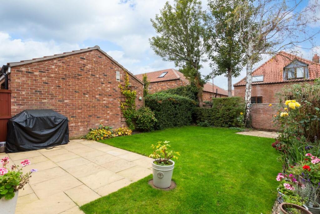 Station Rise, Riccall, York photo 4