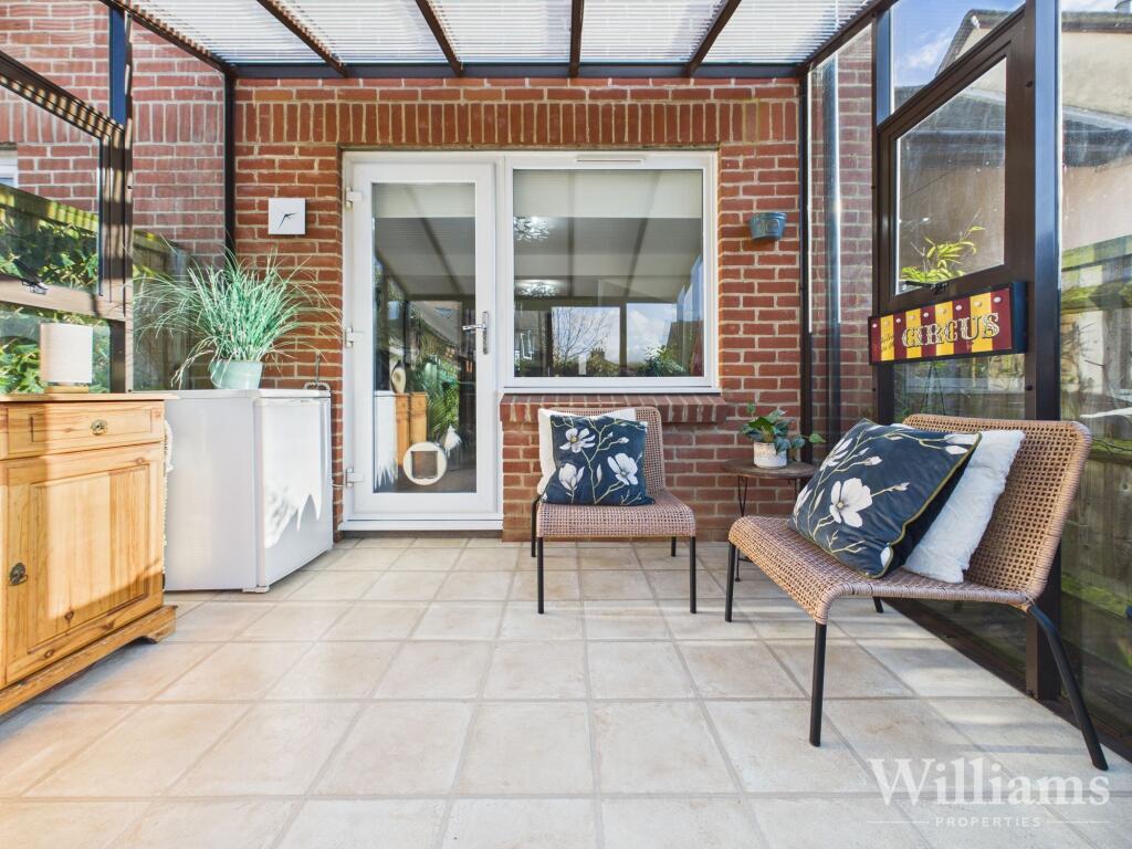 Lincoln Place, Thame, OX9 photo 3