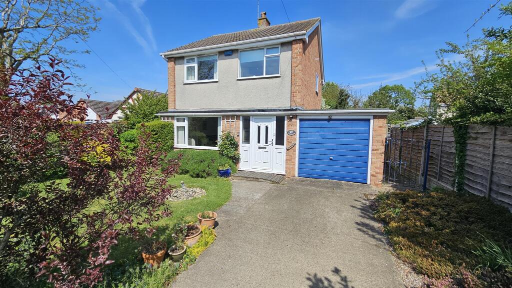 3-bed detached on Beverleys Avenue, Whatton, £269,950