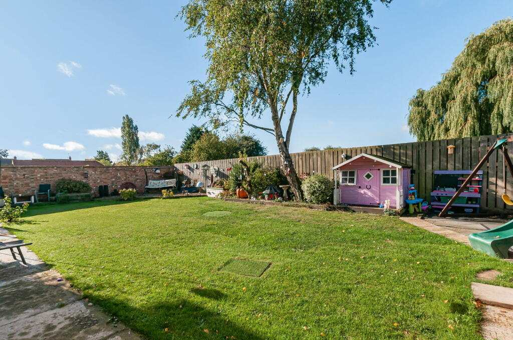 House in Hull - View 3