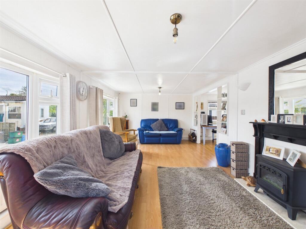 House in Cheltenham, Hatherley, Fiddler's Green - View 5