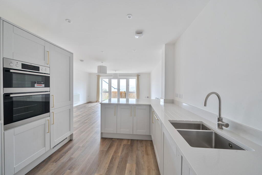 Main image of property: Kingsbridge, TQ7 1FL