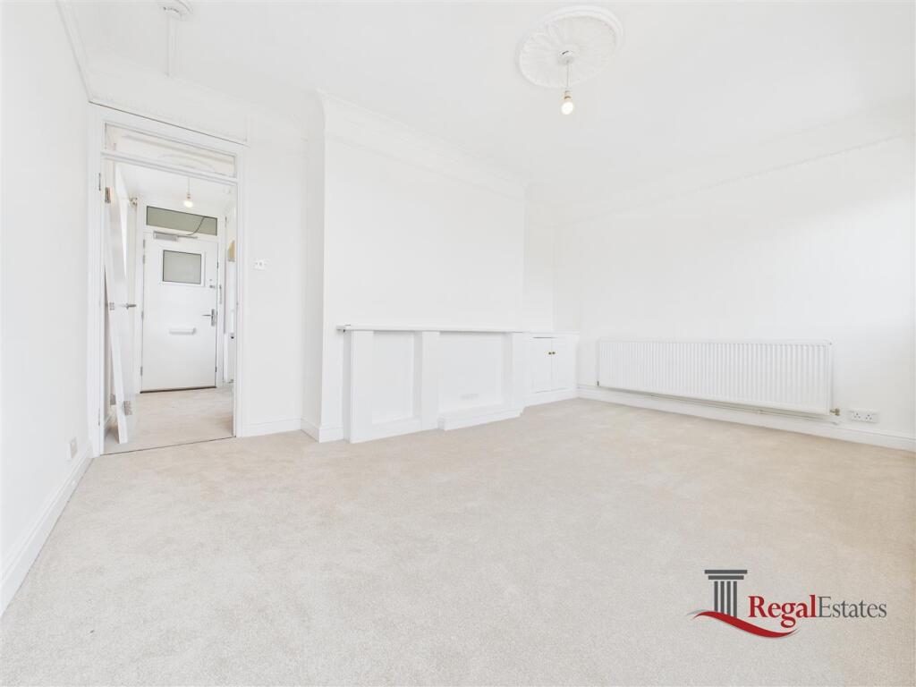 Apartment in London - View 2
