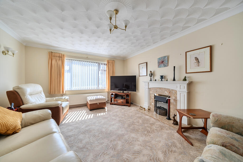 Bowker Way, Whittlesey, Peterborough, Cambridgeshire photo 5