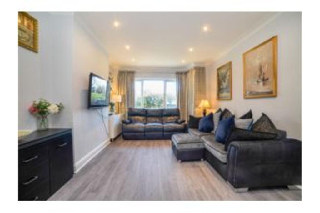 House in Harrow - View 2