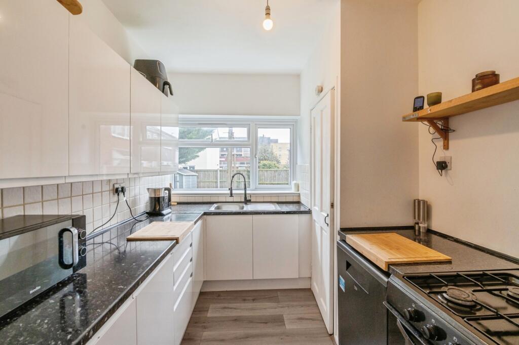 Main image of property: Market Avenue, Wickford, Essex, SS12